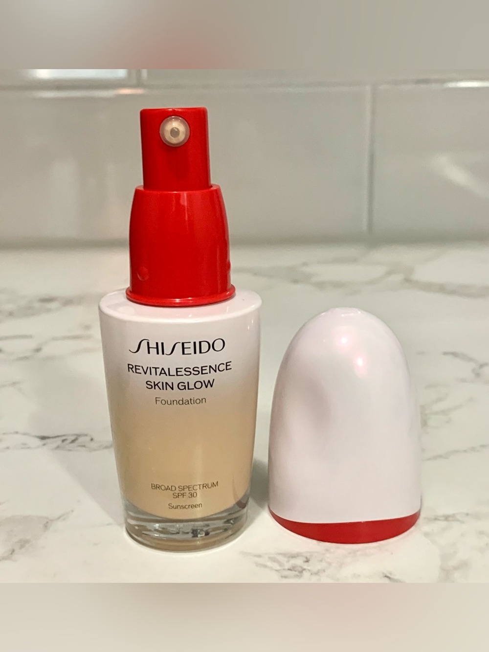 Shiseido Revitalessence 320 Pine Skin Glow Foundation SPF 30